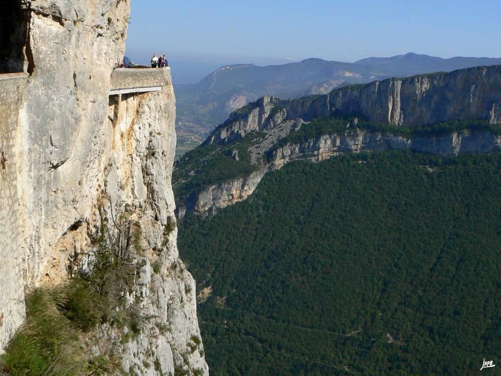 Logez Au Coeur Du Parc Du Vercors Saint-Laurent-en-Royans Екстериор снимка